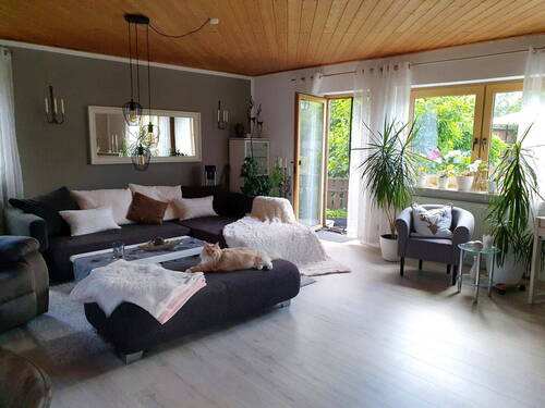 Wohnzimmer 1.OG-Bild1 - Traumhafte 4,5 Zimmer-Eigentumswohnung in Henfenfeld