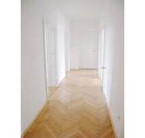 Denkmalgeschützte 3-Zimmer-Wohnung mit Süd-Balkon - München Sendling