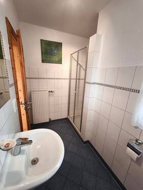 Gäste Wc mit Dusche - 