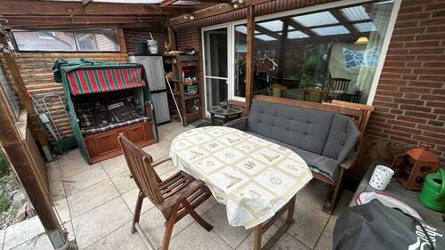Überdachte Terrasse - Reihenmittelhaus mit 115,00 m² in Rellingen zum Kaufen