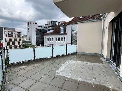 Balkon - 4 Zimmer Etagenwohnung zum Kaufen in Böblingen