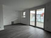 Küche mit Zugang zu Balkon - 4 Zimmer Etagenwohnung in Böblingen