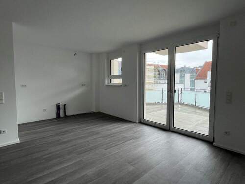 Küche mit Zugang zu Balkon - 4 Zimmer Etagenwohnung in Böblingen
