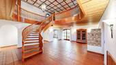 Foyer EG mit Kachelofen - 7 Zimmer Einfamilienhaus in Eibelstadt