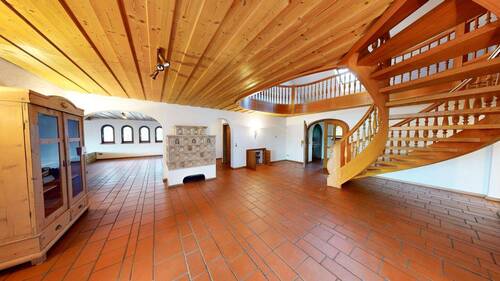 Foyer EG mit Kachelofen Perspektivwechsel - Einfamilienhaus mit 331,00 m&sup2; in Eibelstadt zum Kaufen