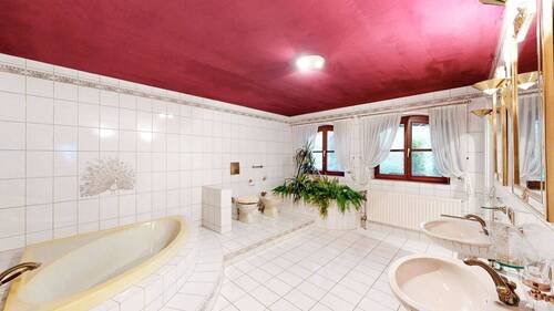 Masterbad im Erdgeschoss - 