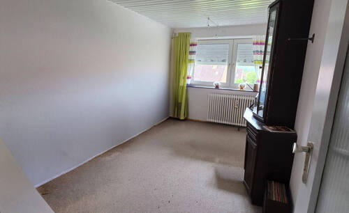 Kinderzimmer / Home-Office - 