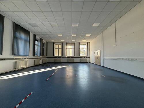 Halle - Halle in Zossen zur Miete