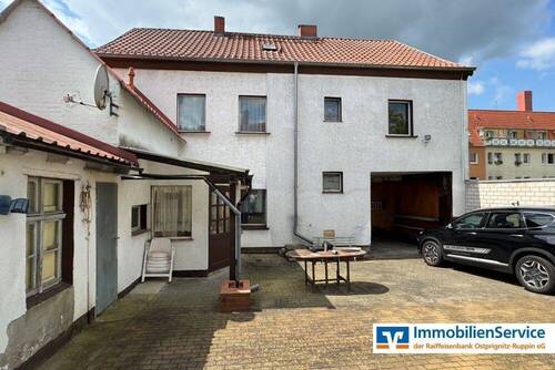 Hofseitige Hausansicht - 