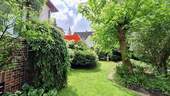 Garten rund ums Haus - 
