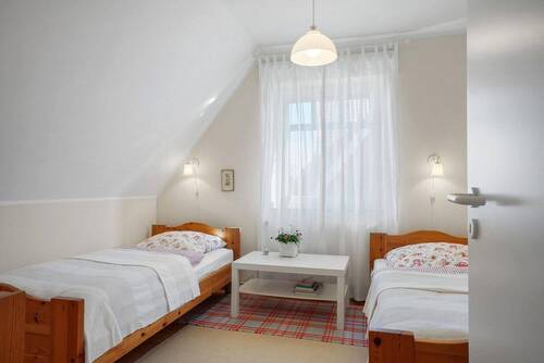 Schlafzimmer 2 (OG) - 