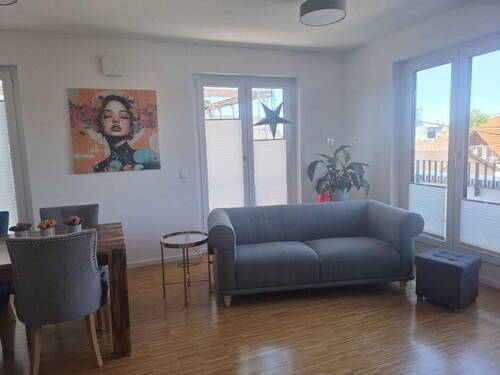 Wohnzimmer - Etagenwohnung mit 64,50 m&sup2; in Frankfurt am Main zur Miete