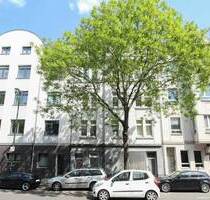 Bezugsfrei und möbliert: Appartement in zentraler Lage mit Balkon ins Grüne - Düsseldorf Oberbilk