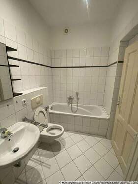 Bad - 2 Zimmer mit Aufzug - 