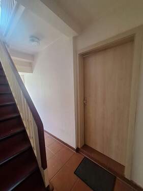 Treppenhaus - 1 Zimmer Etagenwohnung zur Miete in Jena