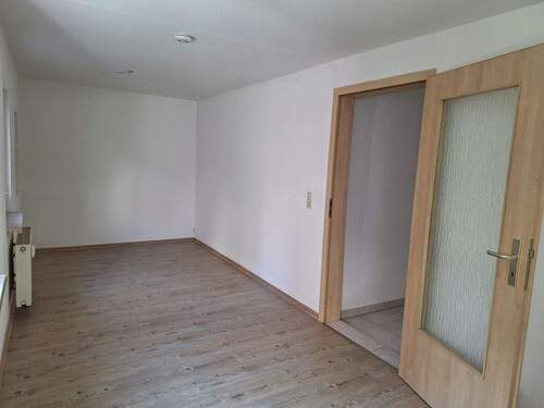 WB - Etagenwohnung mit 25,00 m&sup2; in Jena zur Miete