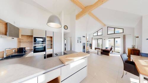 Wohnzimmer - 4 Zimmer Mehrfamilienhaus, Wohnhaus in Weigenheim