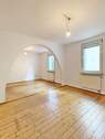 Wohnzimmer - 4 Zimmer Einfamilienhaus in Viernheim