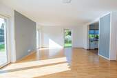 Doppelhaus 2 Rechts - Wohn- und Esszimmer - 