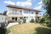 Hausansicht Süd - Mehrfamilienhaus, Wohnhaus mit 323,30 m² in Gauting zum Kaufen