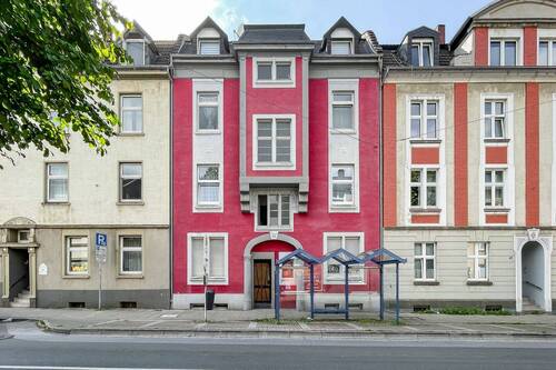 Frontansicht - 4 Familienhaus - modernisiert - voll vermietet