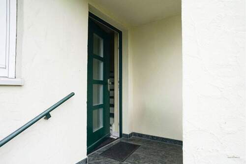 Eingangsbereich - 7 Zimmer Einfamilienhaus in Neusäß