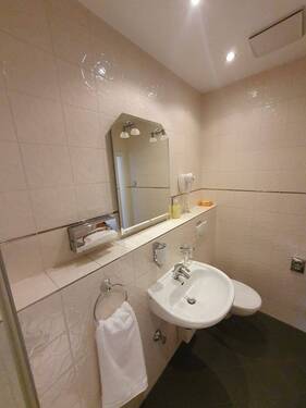 Meetingraum Bad/WC - Büro in Leverkusen zur Miete