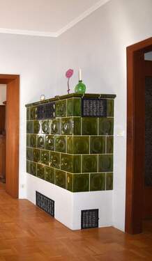 Kachelofen im Erdgeschoss - 