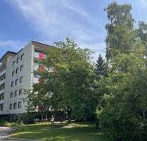 3-12 Zimmer-Wohnung mit Ausblick. City nahe Lage. EBK. LIFT. GARAGE. SOFORT BEZUG !!!! - Villingen-Schwenningen