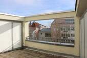 Dachterrasse - 3 Zimmer Terrassenwohnung in Taufkirchen