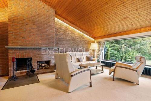 Wohnzimmer mit Kamin - 