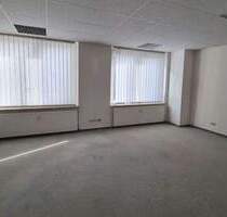 Großzügiger Büroraum mit Parkmöglichkeiten - flexibel & sofort verfügbar - Burgstädt