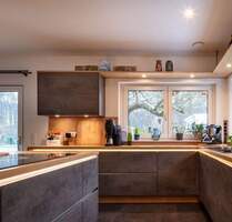 Exklusives Einfamilienhaus mit Energiekonzept und Westgarten, Terrasse und Pool - Altlandsberg Bruchmühle