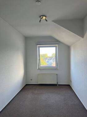 2. Arbeits-/Kinderzimmer - 