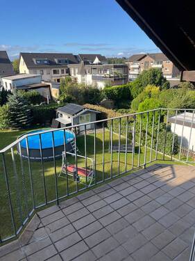 Balkon - 4 Zimmer Etagenwohnung zur Miete in Lohmar