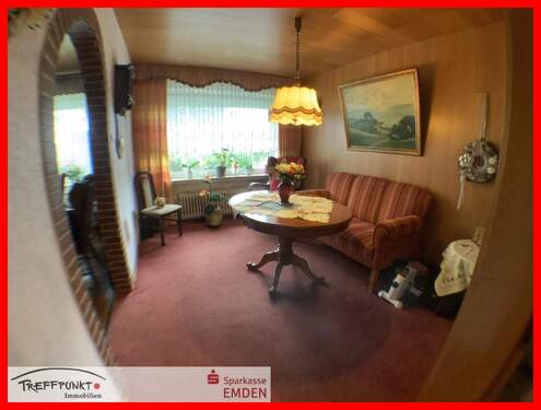 Kleines Wohn- bzw. Esszimmer - 