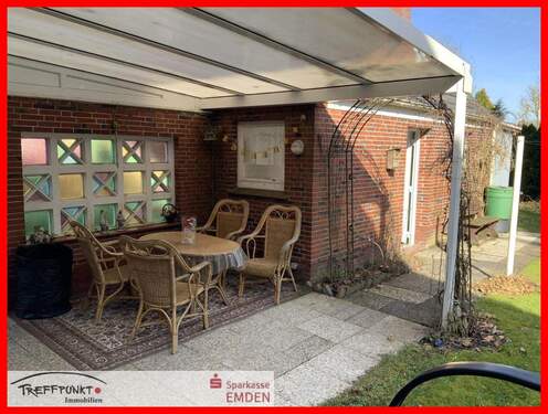 Überdachte Terrasse - 6 Zimmer Einfamilienhaus in Emden
