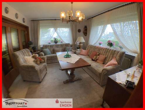 Wohnzimmer auch mit Zugang zur Küche - 