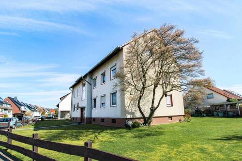 Gebäude - Behaglichkeit pur: 2-Zi.-Dachgeschosswohnung in Vorstadtlage