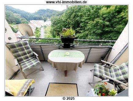 Balkon, tolle Aussicht - PREISWERT !!! + TOLLE AUSSICHT. Schöne und helle ETW welche Sie begeistern wird !!!