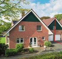 Große Doppelhaushälfte mit Garage in zentraler Lage von Neuenhaus.