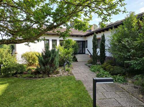 Eingangsbereich_Haupthaus - 9 Zimmer Mehrfamilienhaus, Wohnhaus in Fritzlar