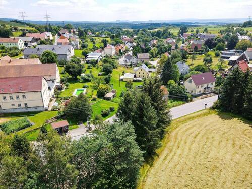 Titelbild - Ländliche Idylle mit super Anbindung - provisionsfreier Bauplatz mit positiven Bauvorbescheid