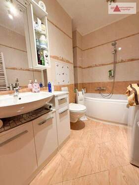 Bad - 3 Zimmer Etagenwohnung in Sehmatal / Neudorf