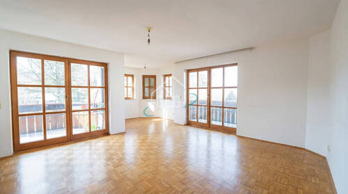 Wohnzimmer - 2 Zimmer Etagenwohnung zum Kaufen in München