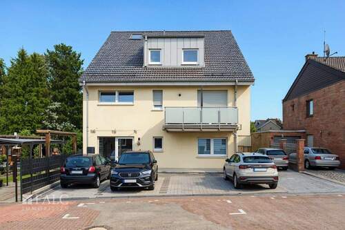 Hausansicht vorne - 