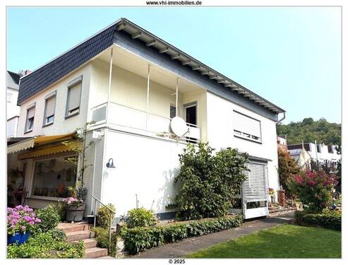 Frontansicht - +++ Einmalig im Zentrum Lahnsteins - Wunderschönes Einfamilienhaus mit großem Garten und Parkflächen