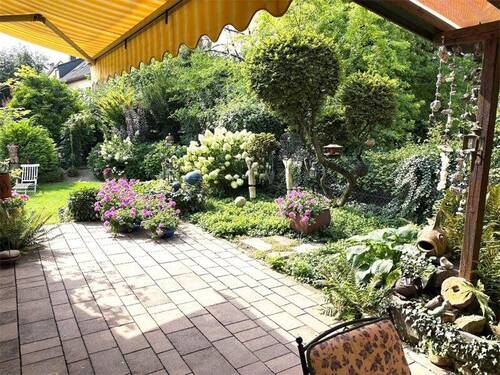 Terrasse vor dem Wohnzimmer - 