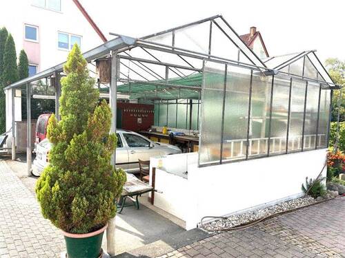 Ehemaliges Gewächshaus als Car - 