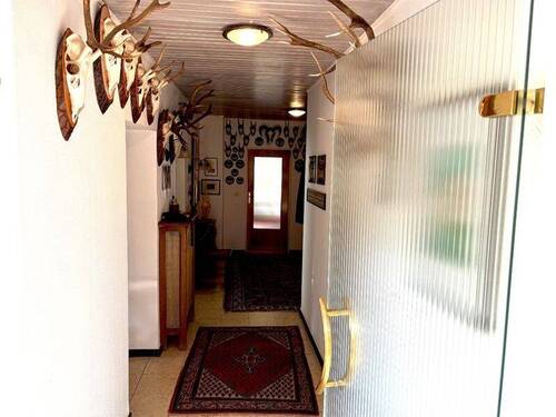 Flur - 6 Zimmer Einfamilienhaus in Lahnstein